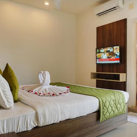 Treebo Trend Sreepathi Mayoogha Guruvayur Bagian luar foto