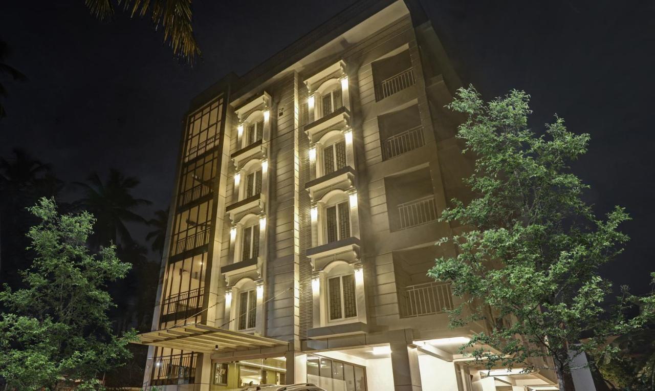 Treebo Trend Sreepathi Mayoogha Guruvayur Bagian luar foto
